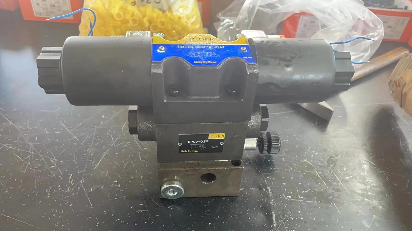 农机配件 #收割机配件 #液压油缸 #液压多路阀 #液压锁