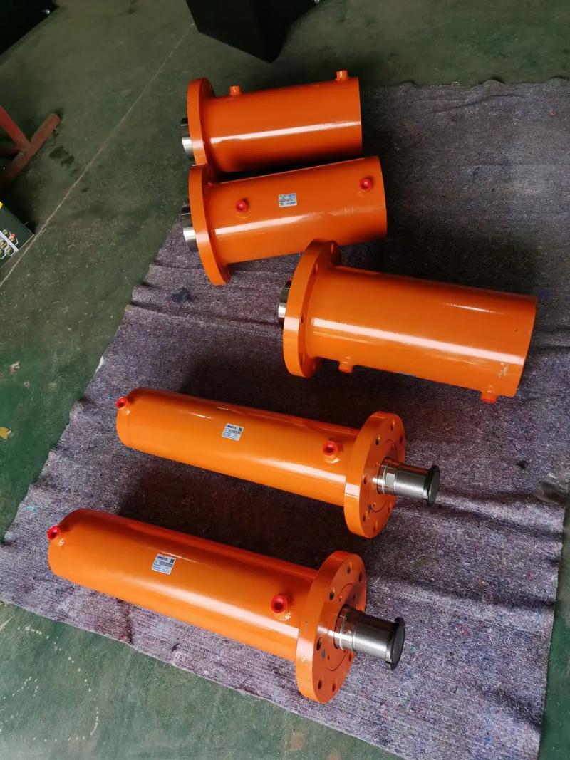 高品质工程油缸 专注于做液压的一只小亢 联系电话15558